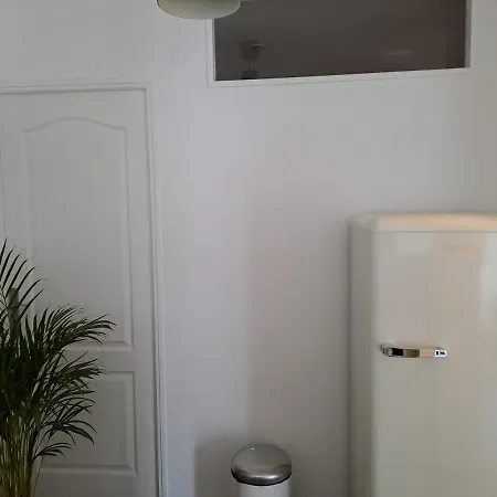 Bel Grande Terrasse Avec Parking A *