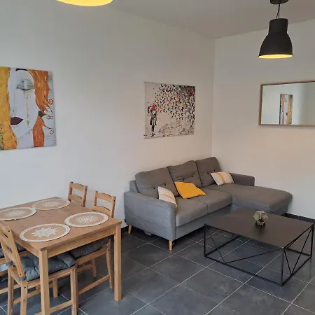 Bel Grande Terrasse Avec Parking A Apartment *