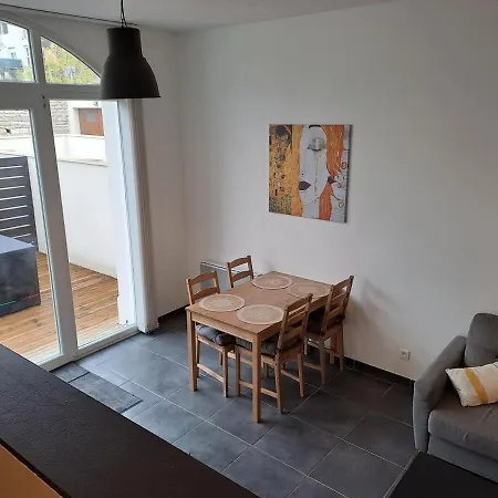 Bel Grande Terrasse Avec Parking A Apartment Dijon