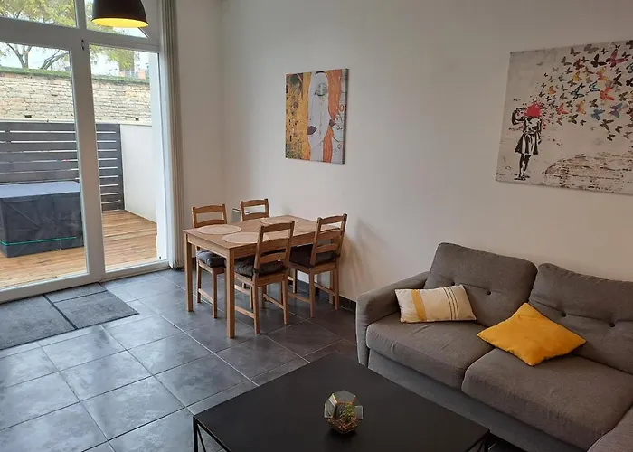 Bel Grande Terrasse Avec Parking A Apartment Dijon