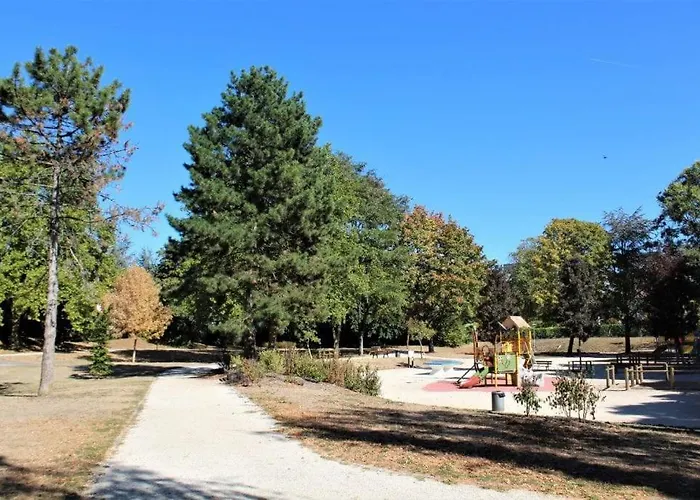 Bel Grande Terrasse Avec Parking A